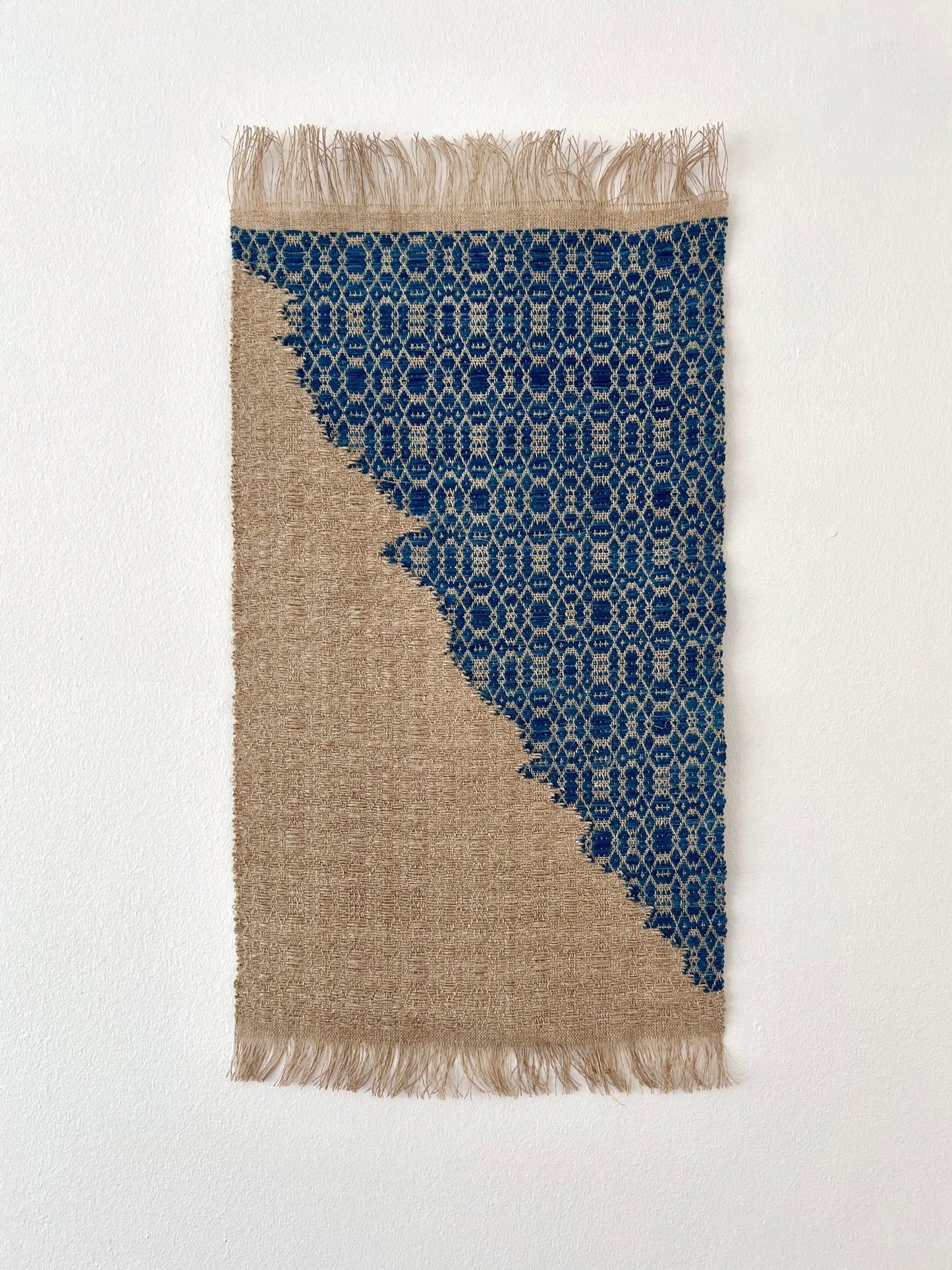 Sketch in overshot linen II