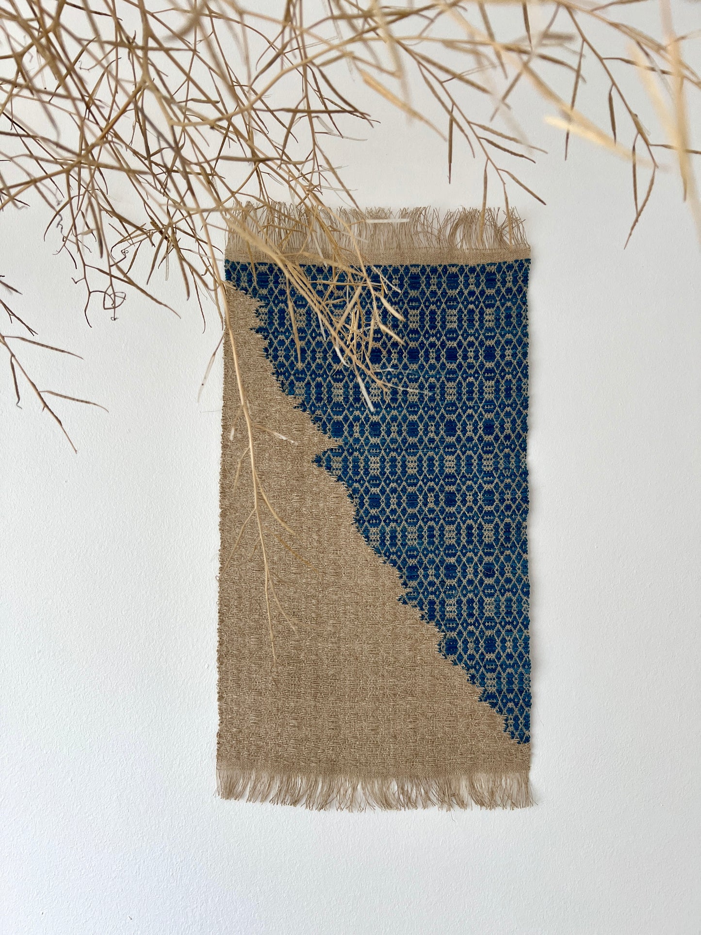 Sketch in overshot linen II