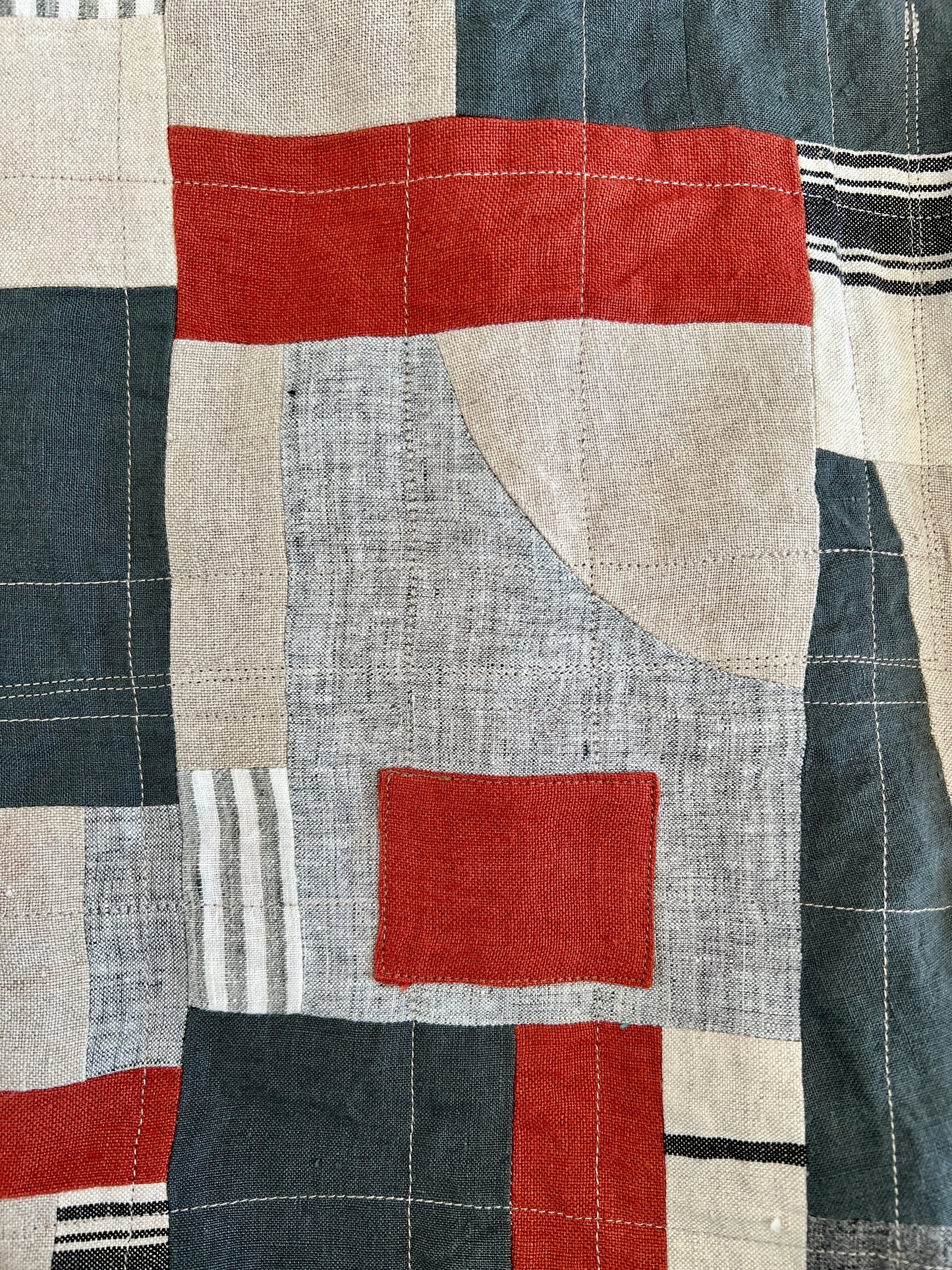 Mai Bag in Graphic Red