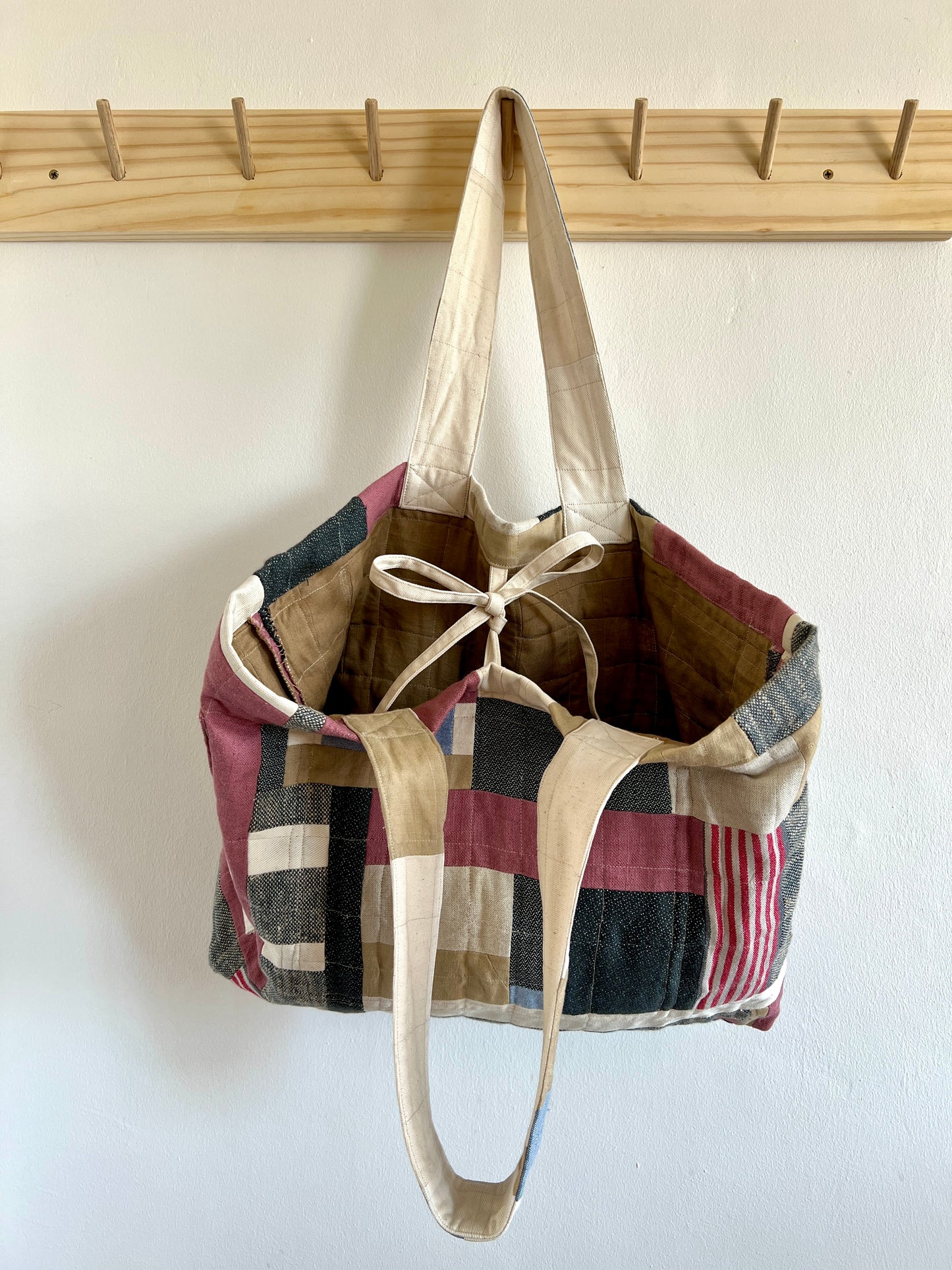 Mai Bag in Classic Canvas