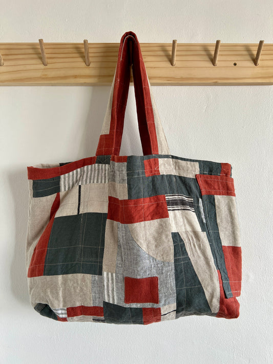 Mai Bag in Graphic Red